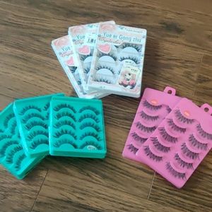 Lot of 8 false eyelashes
